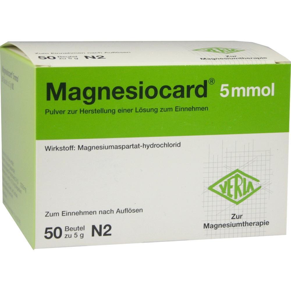 Grüne und weiße Packung Magnesiocard Pulver zur Einnahme bei Magnesiumtherapie.