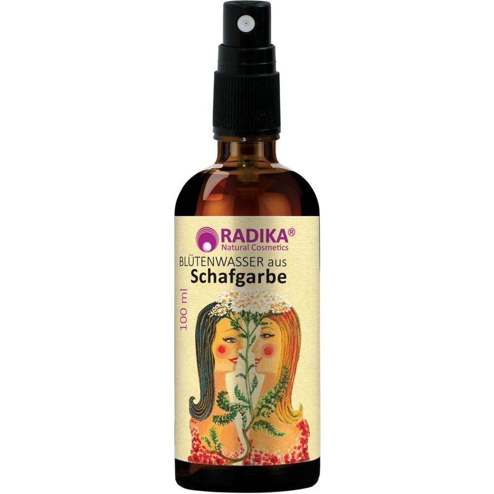 Braune Flasche mit Sprühkopf, Etikett zeigt zwei Gesichter und die Aufschrift "Blütenwasser Schafgarbe".